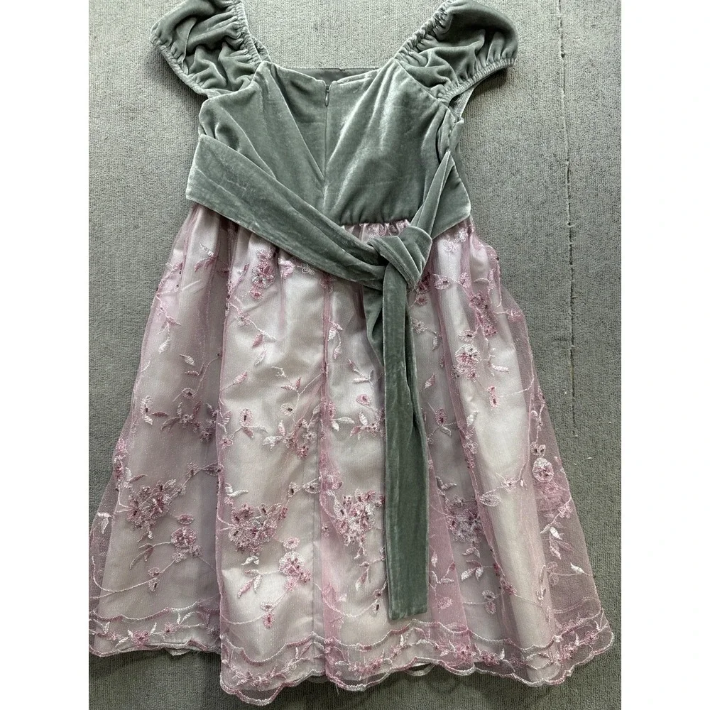 Laura Ashley this laura